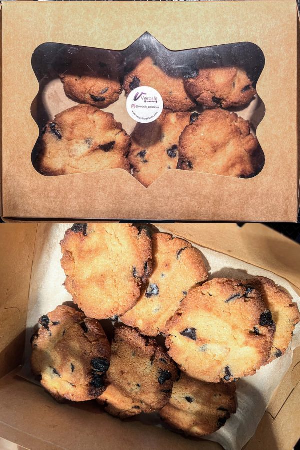 Keto Chocolate Chip Almond Flour Protein Cookies